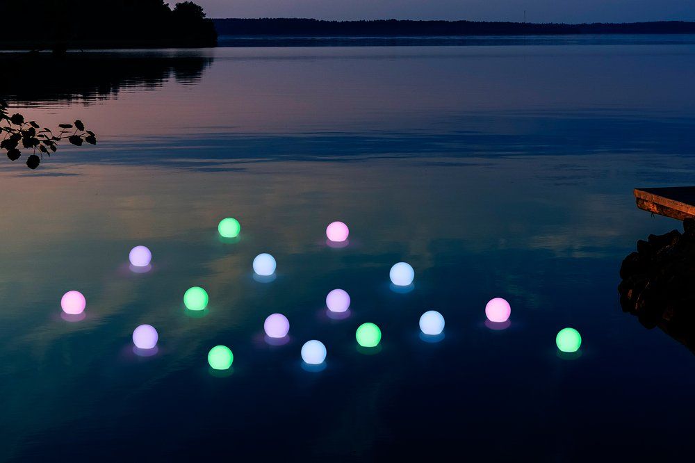 Chloordrijver met RGB lamp op zonnecel