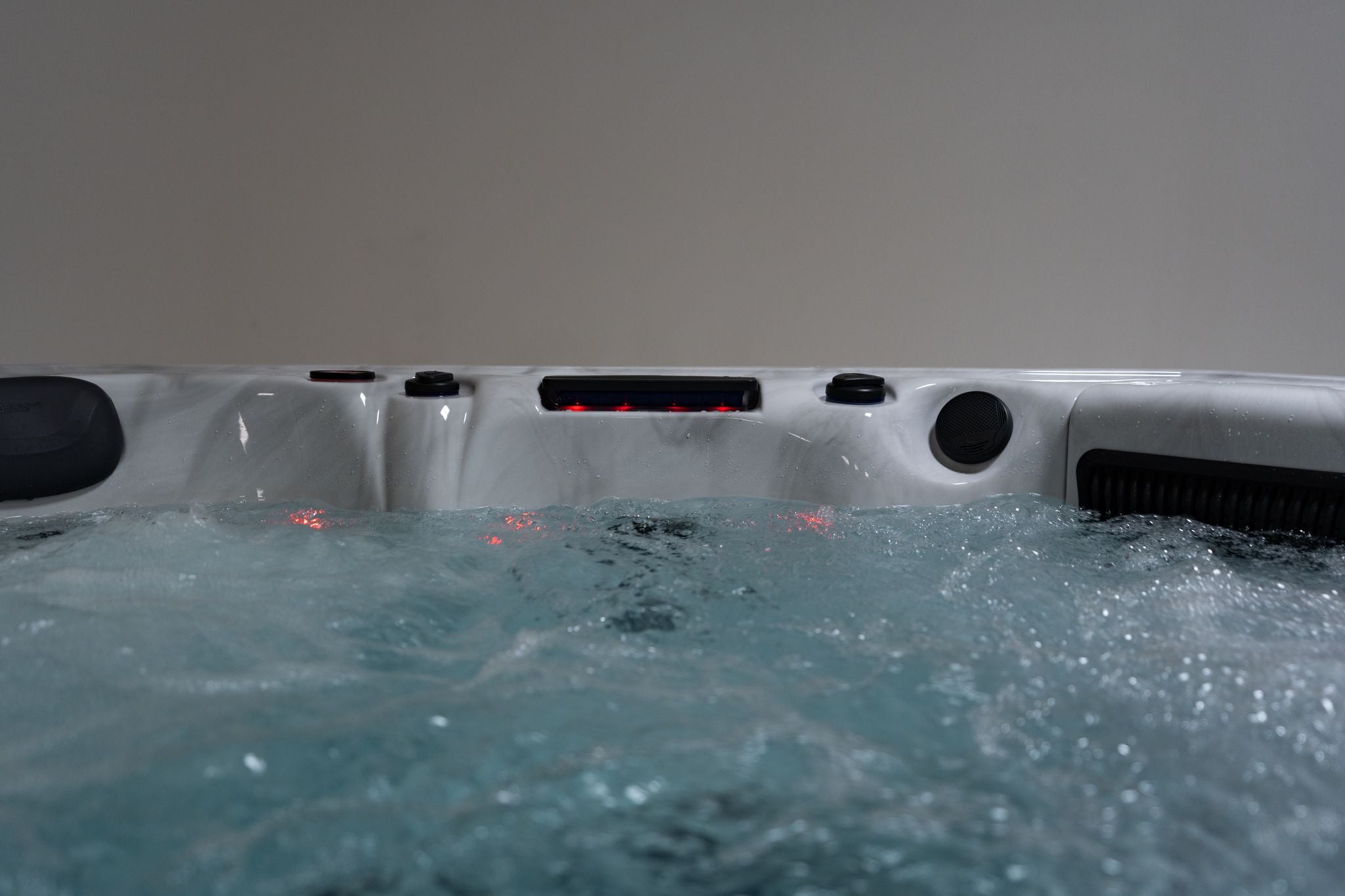 Platinum Spas Premium Tokyo V3 <br/> (89 jets / 1 lounge)