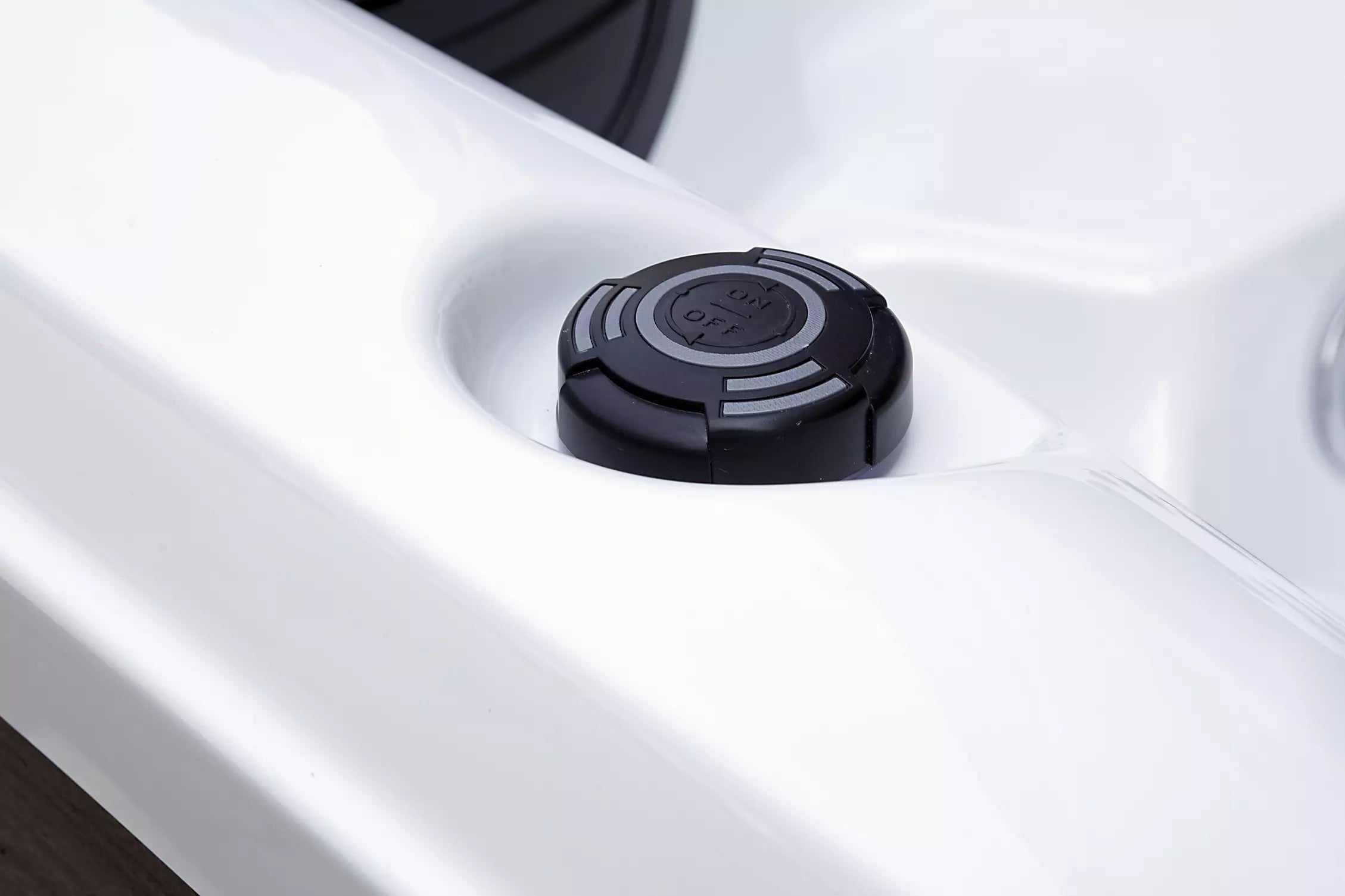 Platinum Spas Deluxe Reims <br/> (25 jets / 1 lounge)