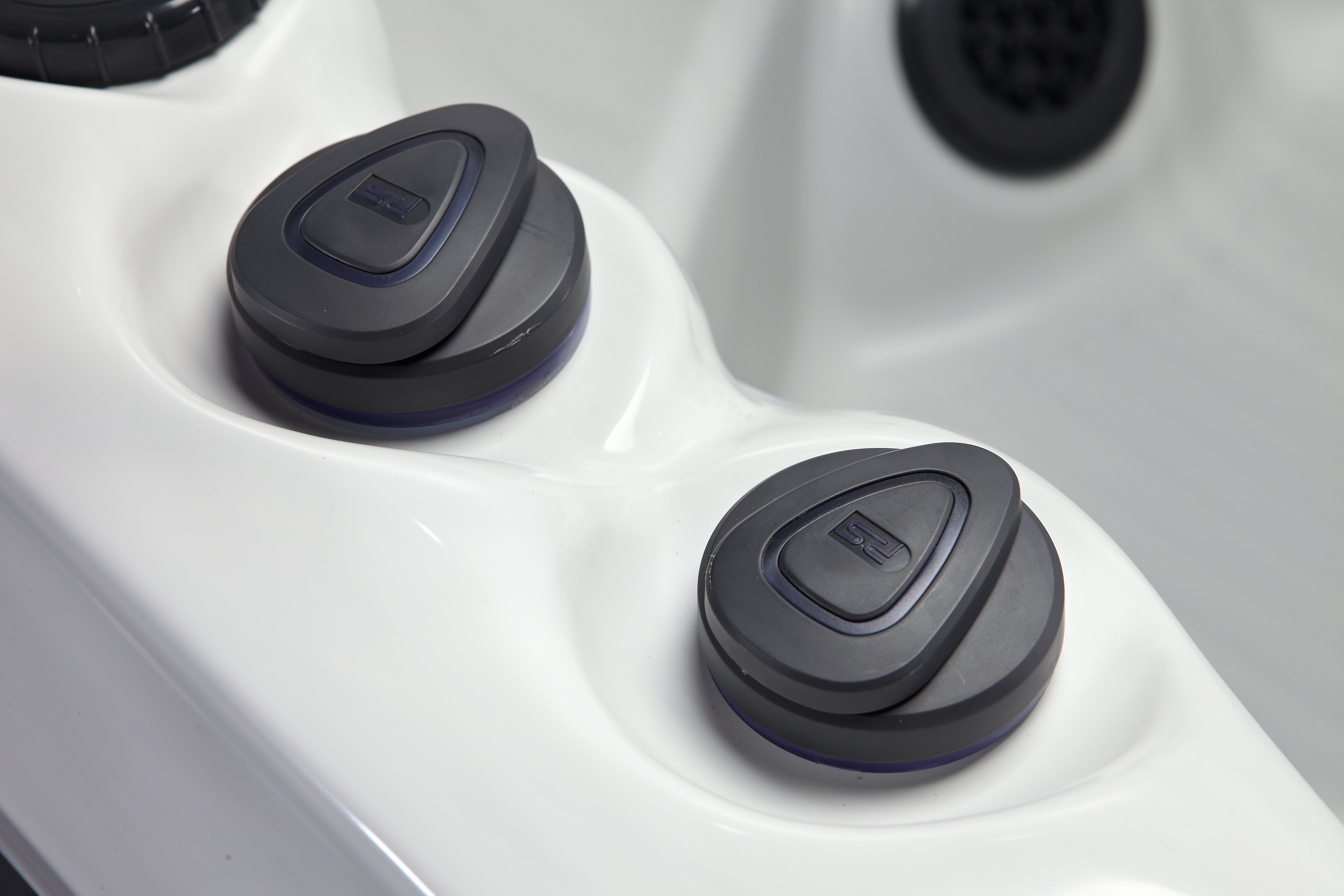 Platinum Spas Luxury Capri <br/> (49 jets / 4 zitplaatsen)