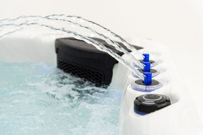 Platinum Spa Deluxe Happy <br/> (47 jets / 2 lounge)